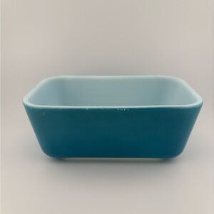 Pyrex Blue Refrigerator Dish 502